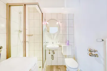 Bad mit Dusche
