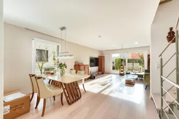 Essen & Wohnen v. Flur