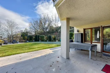 Terrasse & Garten nach S-O