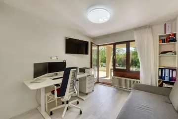 Arbeiten v. Tür