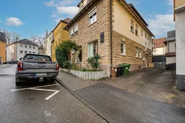 Haus & Zugang v. Osten