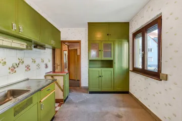 EG, Küche v. Speisekammer