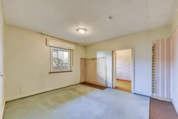 EG, Schlafen v. Tür