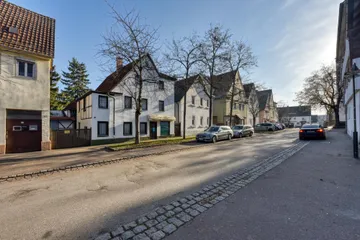 Haus & Straße von N-W