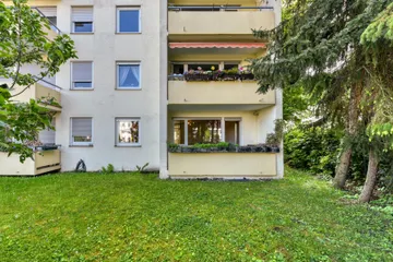 Balkon im Hochparterre