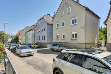 Haus & Straße v. N-W