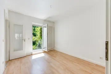 Zimmer zur Terrasse