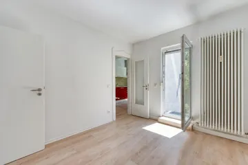 Zimmer zur Küche