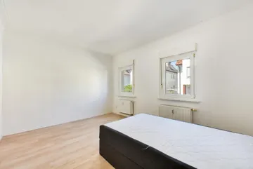 Zimmer rechts v. rechts