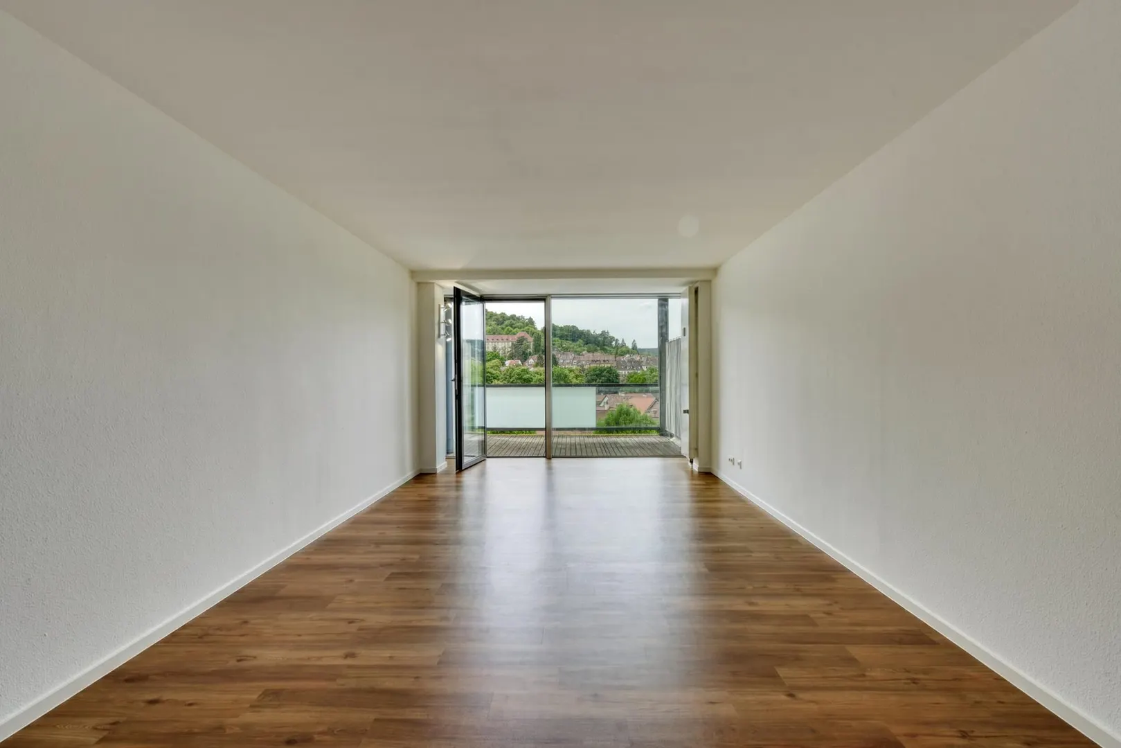 +++ Im Marienpark - West-Balkon mit Fernblick ins Grüne - frisch renoviert - inklusive Küchenzeile +++ - Photo 2