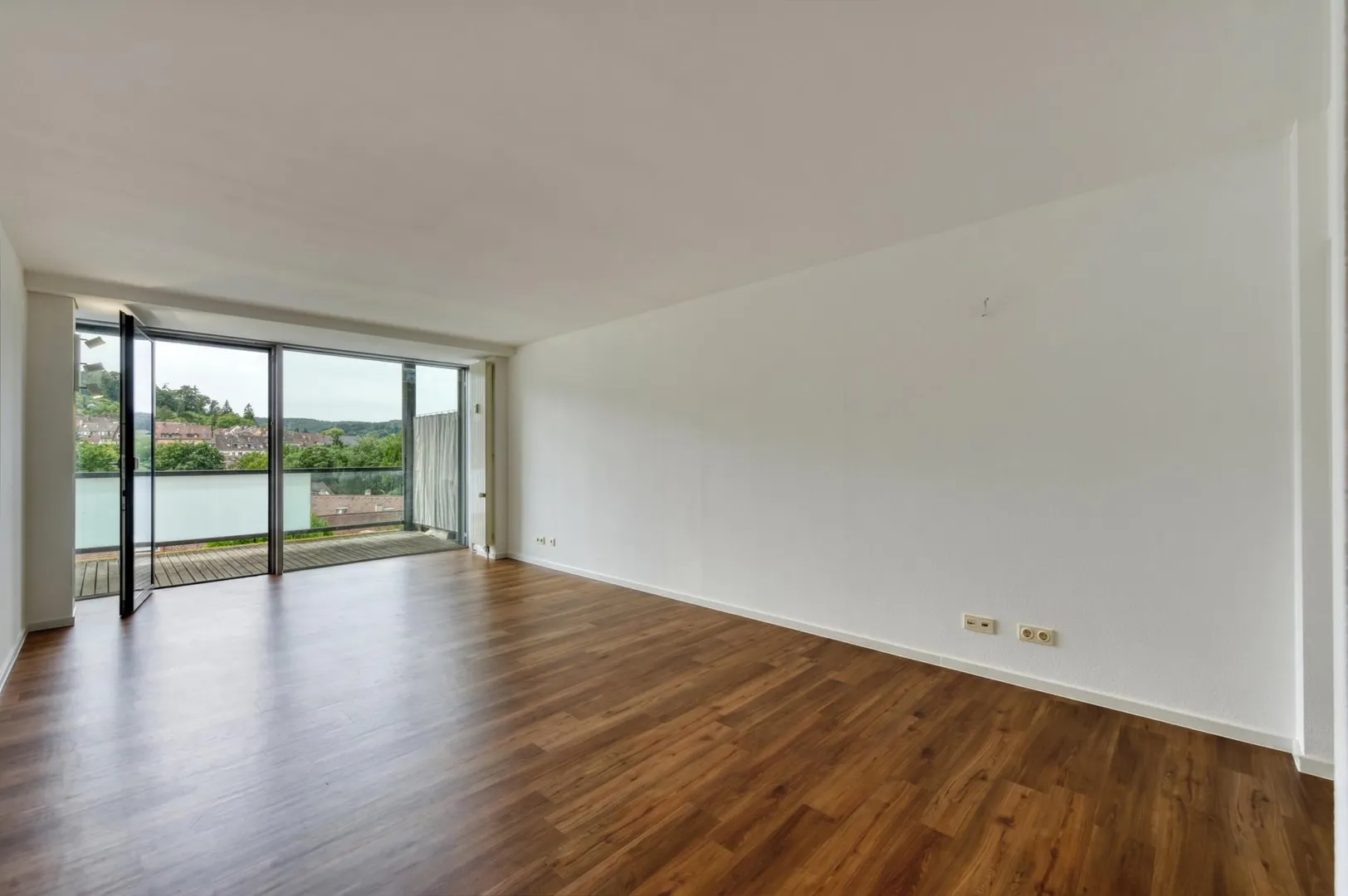 +++ Im Marienpark - West-Balkon mit Fernblick ins Grüne - frisch renoviert - inklusive Küchenzeile +++ - Photo 1