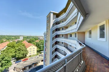 Laubengang zur Wohnung