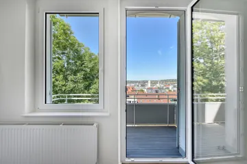 Balkon mit Stadtblick