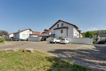 Garage an der Straße