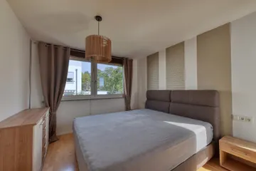 DG, Schlafen