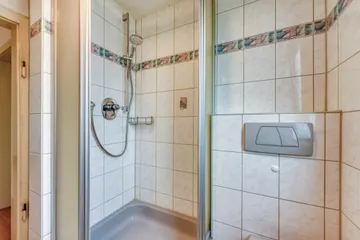Bad mit Dusche