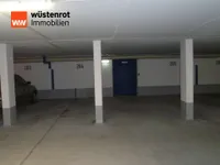 Garagenplatz neben dem Hauszugang