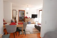 Wohnzimmer u. Essplatz