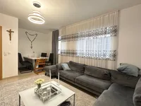 Wohnzimmer mit Essbereich