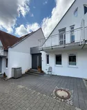 Außenansicht und Hauseingang