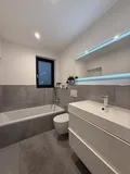 Weiteres Badezimmer - UG
