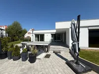 Außenansicht & Terrasse