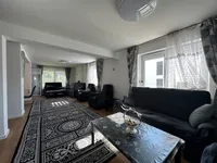 Großzügiges Wohnzimmer