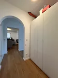 Gang mit Einbauschränken