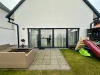 Garten - Haus vorne