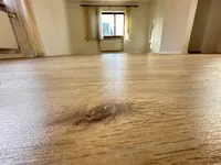 Neue, hochwertige Böden