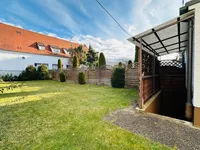 Garten und Zugang zum Keller