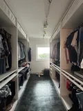 Begehbarer Kleiderschrank 