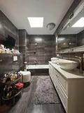 Großzügiges Badezimmer