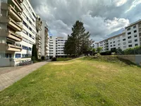 Wohnanlage mit Grünfläche