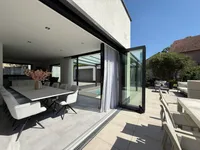 Großzügige Terrassentüren