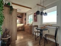 Küchen- und Essbereich