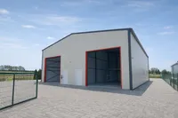 Vorder Ansicht Halle