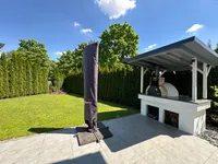 Garten mit Pizzaofen