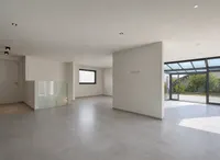 leerstehend