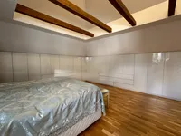 Schlafzimmer mit Einbauschränken