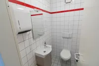 WC 2 Eingangsbereich