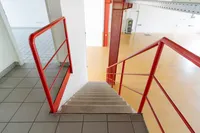 Zugang Sanitär und Büro Produktion