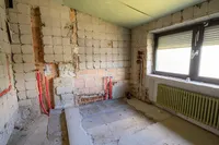 Renovierungsbedürftiges Zimmer