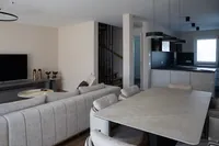 Wohnzimmer mit Küche