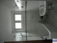 Tageslichtbad mit Wanne
