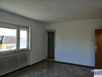 Schlafzimmer mit Zugang zum Balkon