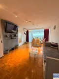 Wohnzimmer mit Zugang Balkon