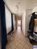 Flur zum Wohnzimmer und der Küche