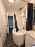 Badezimmer mit Whirlpoolwanne