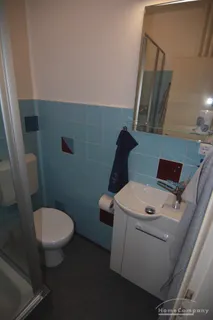 Zentrale 2-Zimmer-Wohnung mit Balkon in Kiel-Schreventeich, möbliert